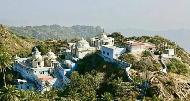 achalgarh fort